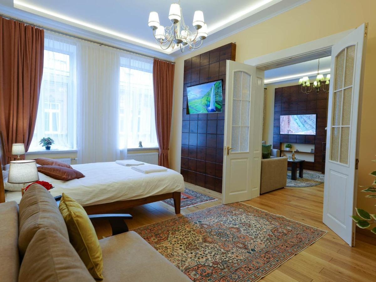 Lviv Suites At Shopena St. 4 Εξωτερικό φωτογραφία